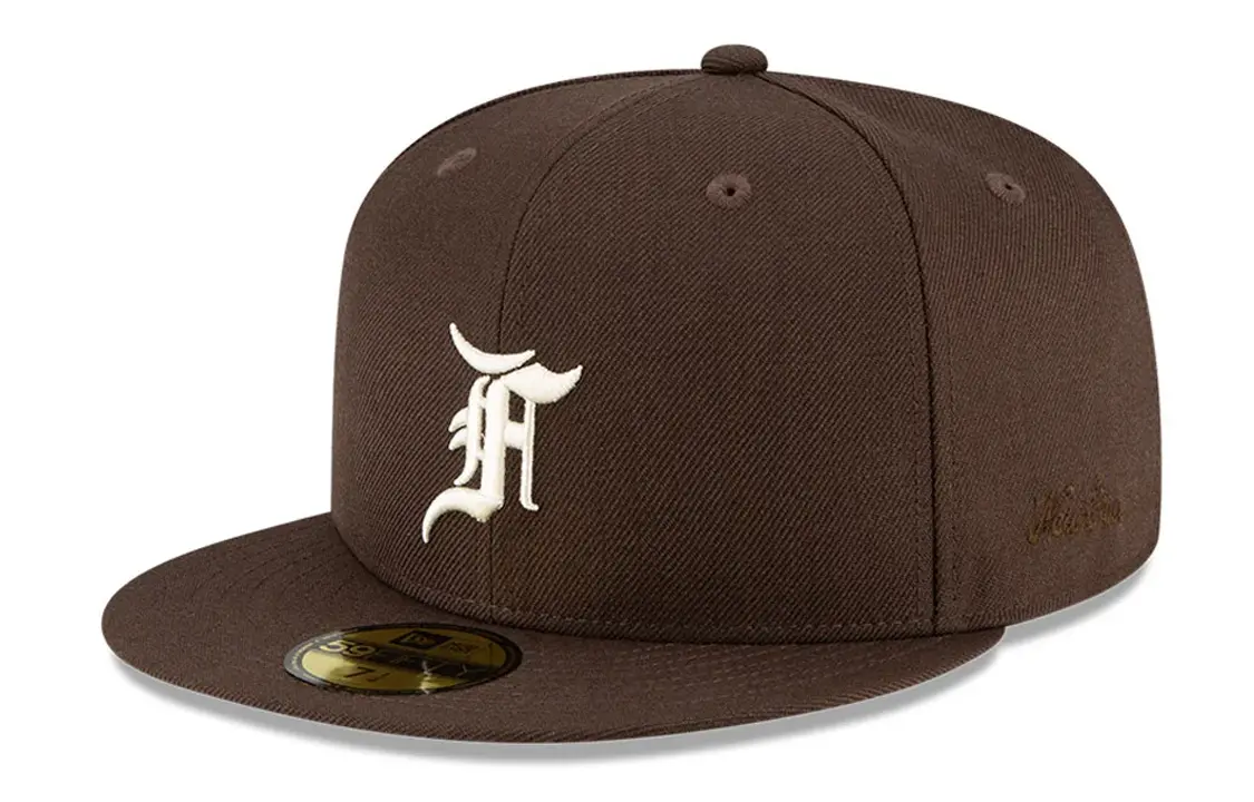 Fear Of God Essentials Фиттед Кепка New Era
Fear Of God Essentials Фиттед Кепка New Era