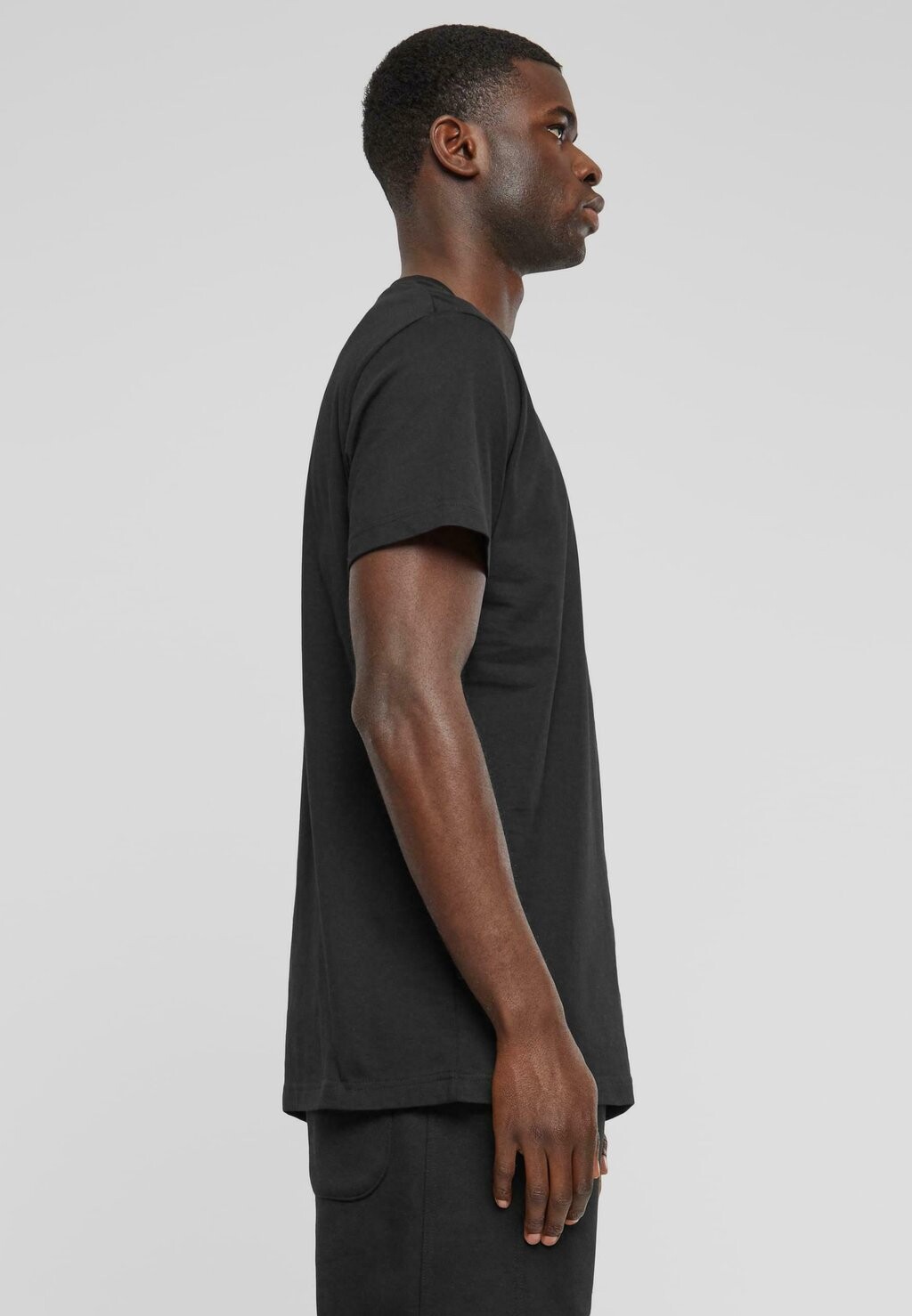 Футболка с принтом Mister Tee, черная
Футболка с принтом Mister Tee, черная