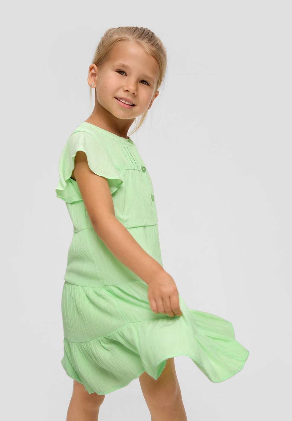 Дневное платье MIT RÜSCHEN-DETAILS s.Oliver, зеленый
Дневное платье MIT RÜSCHEN-DETAILS s.Oliver, зеленый