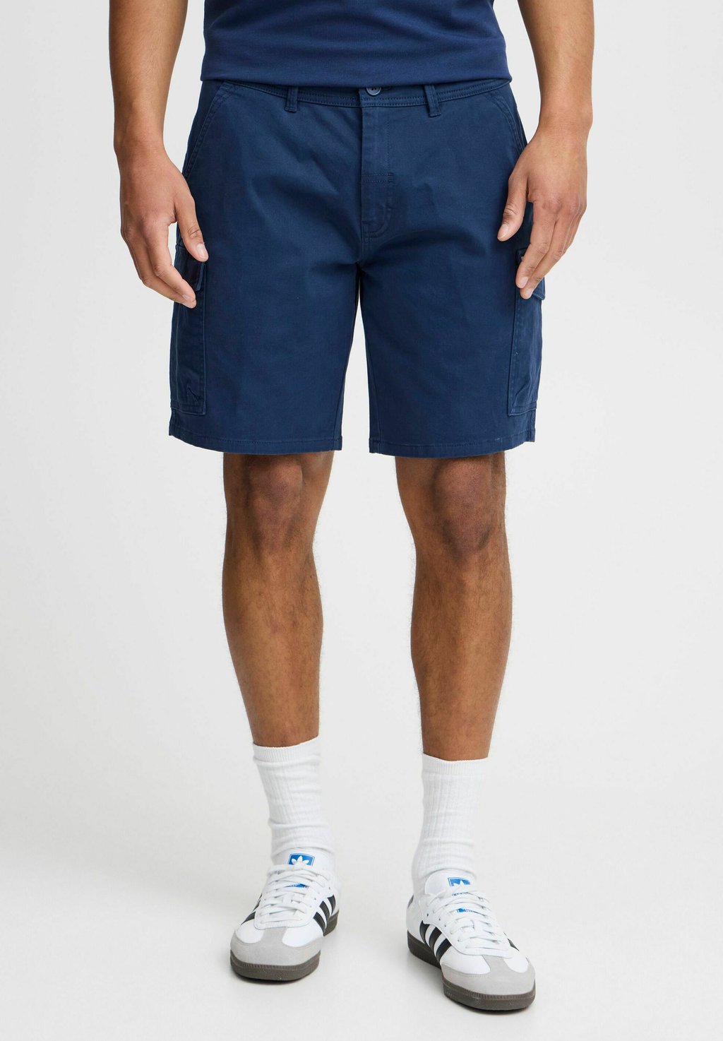 Шорты BHEDNAN Blend, синий
Шорты BHEDNAN Blend, синий