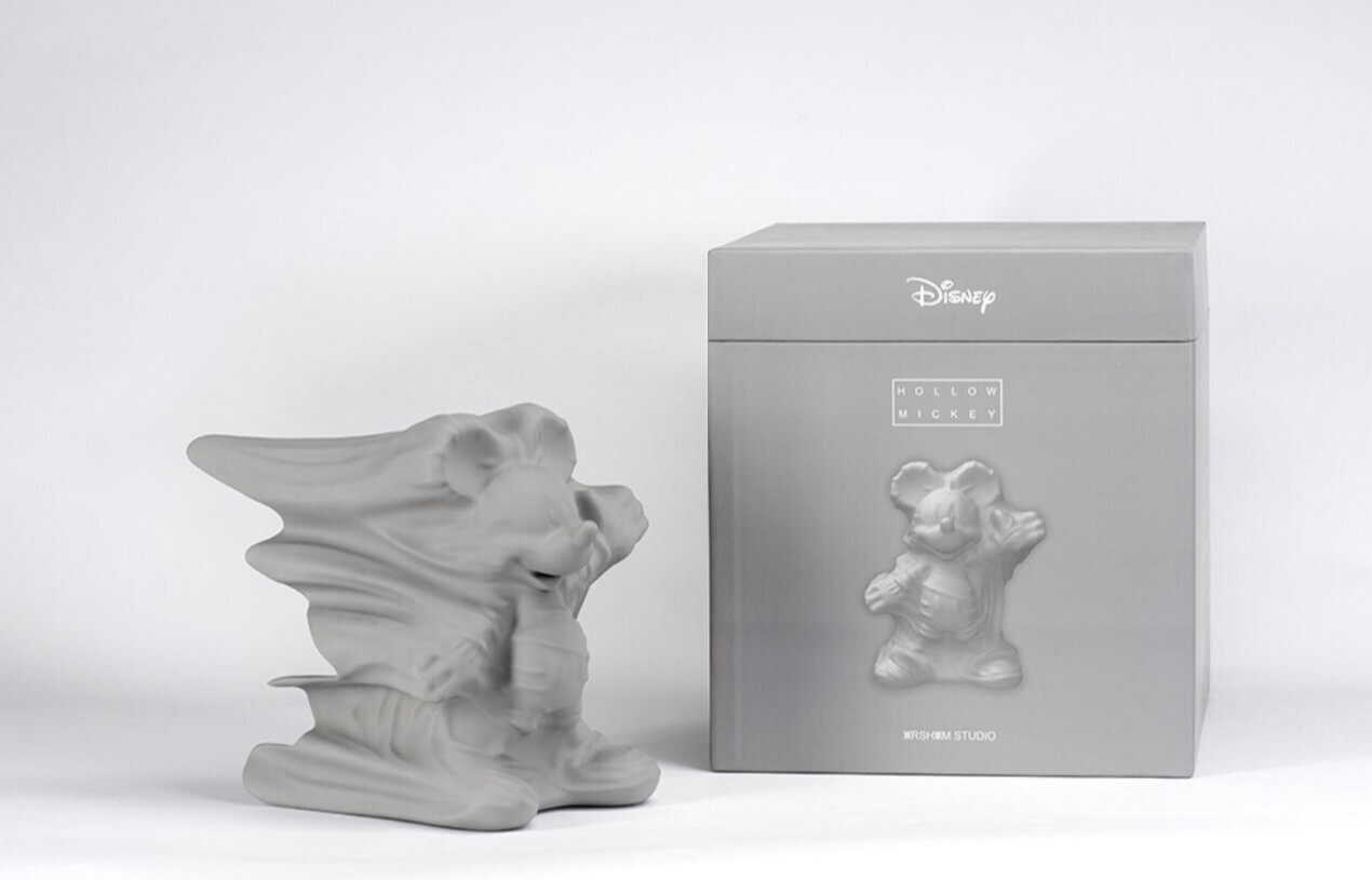 Фигурка Daniel Arsham x Disney x Apportfolio Hollow Mickey Figure, серый
Фигурка Daniel Arsham x Disney x Apportfolio Hollow Mickey Figure, серый
