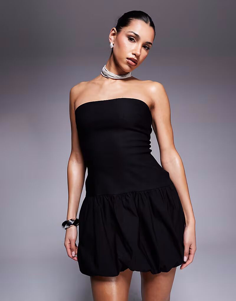 Платье-бандо Vesper bengaline mini с заниженной талией и подолом-пузырем черного цвета
Платье-бандо Vesper bengaline mini с заниженной талией и подолом-пузырем черного цвета