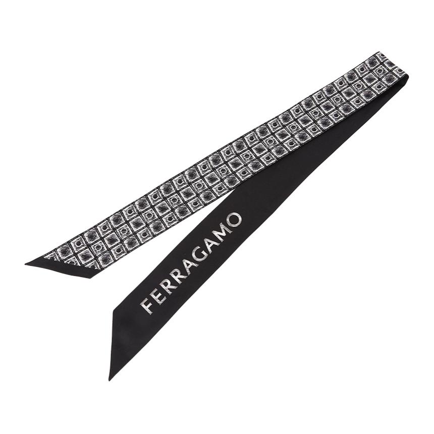 Ferragamo Шелковый шарф Unisex Black
Ferragamo Шелковый шарф Unisex Black