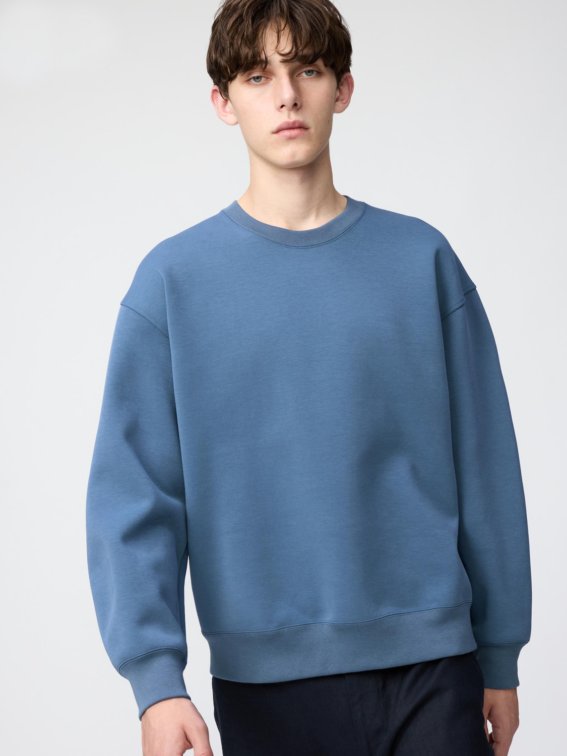 Свитшот Uniqlo Oversized, 65 синий
Свитшот Uniqlo Oversized, 65 синий