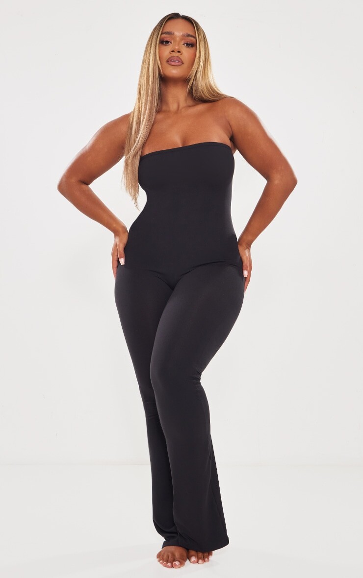 PrettyLittleThing Черный скульптурный комбинезон-бандо Shape
PrettyLittleThing Черный скульптурный комбинезон-бандо Shape