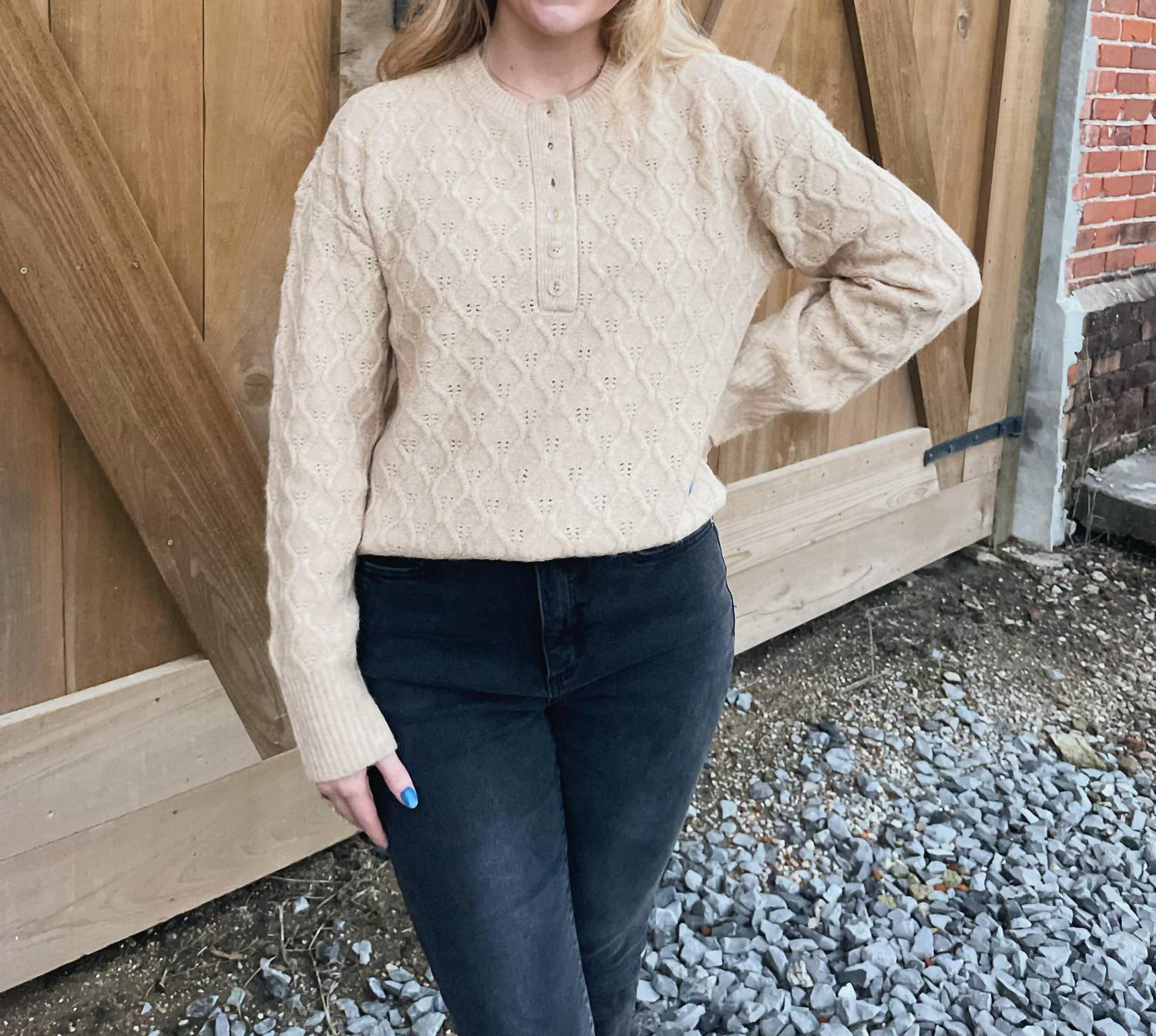 Свитер Avril с полузастежкой в песочном цвете Design History, Sand
Свитер Avril с полузастежкой в песочном цвете Design History, Sand