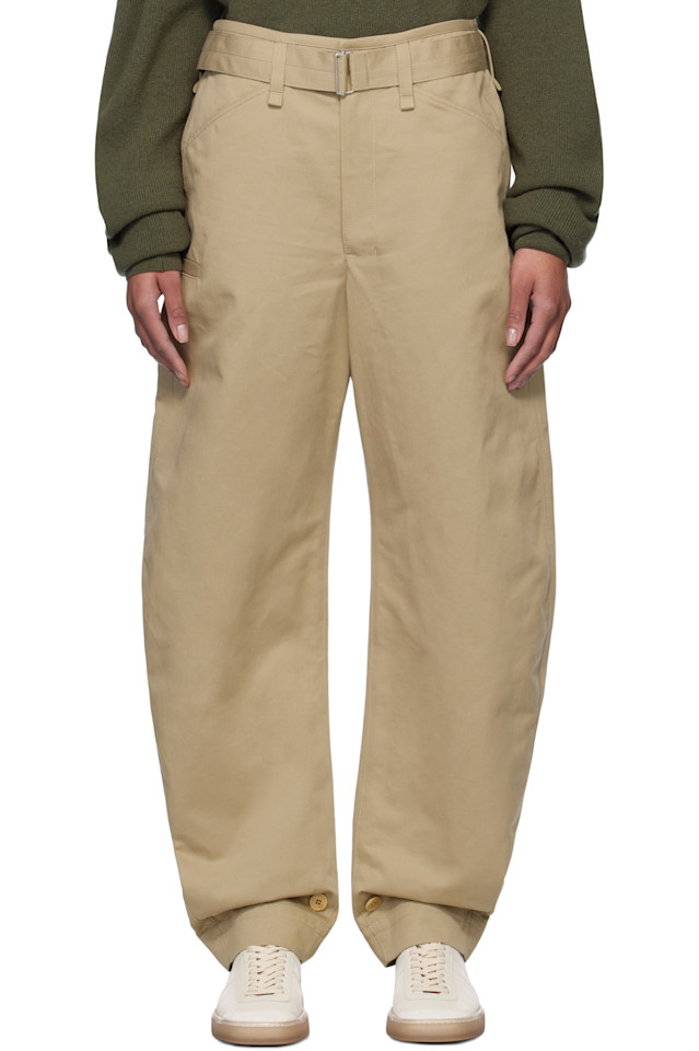 Брюки с поясом и сужением Lemaire, цвет sand
Брюки с поясом и сужением Lemaire, цвет sand