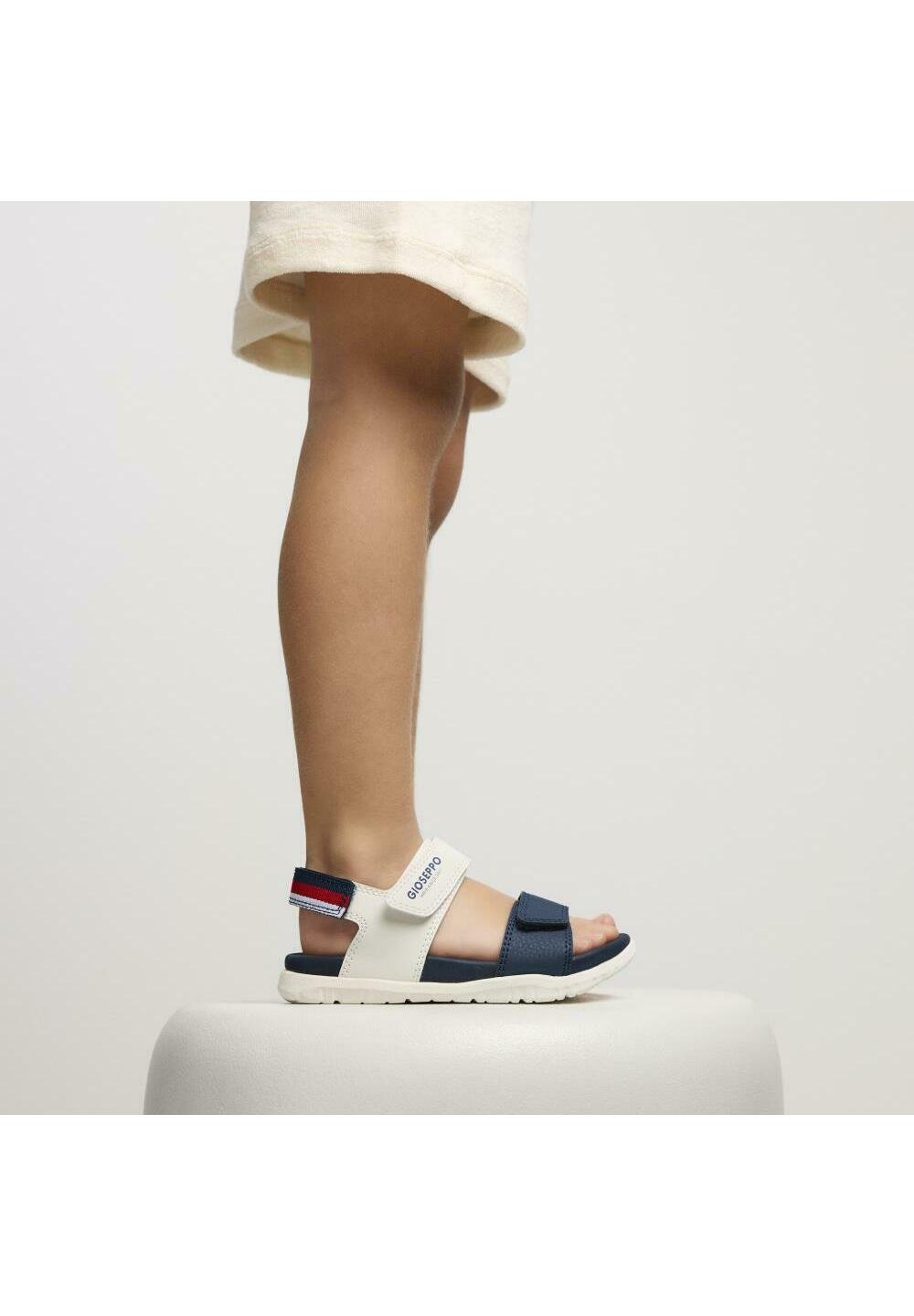 Трекинговые сандалии CALIFORNIANAS ANDERSON Gioseppo, мультиколор
Трекинговые сандалии CALIFORNIANAS ANDERSON Gioseppo, мультиколор