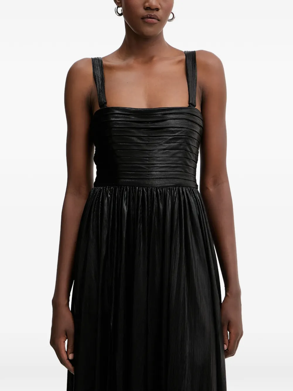 Макси-платье Iris Retrofete, черный
Макси-платье Iris Retrofete, черный