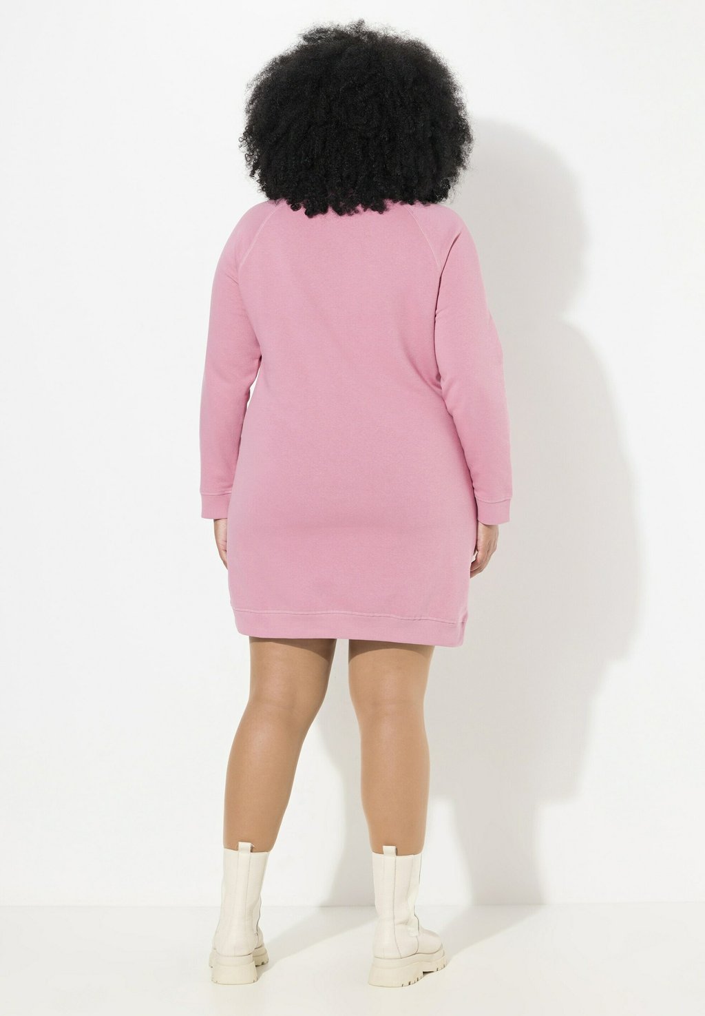 Повседневное платье STEHKRAGEN LANGARM TASCHEN Ulla Popken, розовый
Повседневное платье STEHKRAGEN LANGARM TASCHEN Ulla Popken, розовый