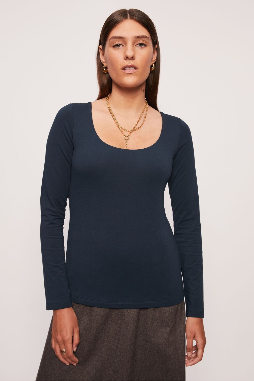 Зеленая футболка с двойным передом и балетным вырезом Jigsaw, зеленый
Зеленая футболка с двойным передом и балетным вырезом Jigsaw, зеленый