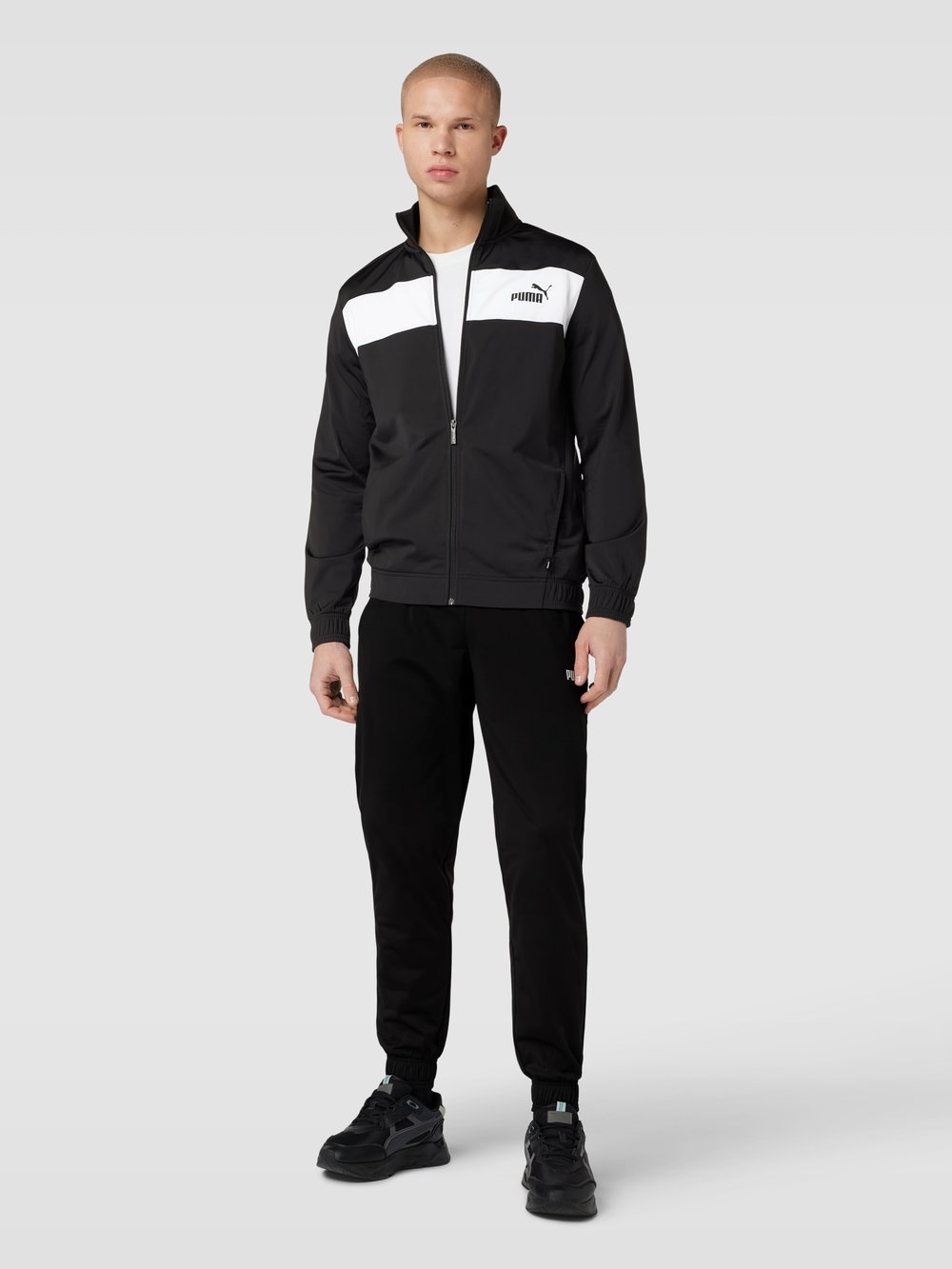 Спортивная куртка с полосатым узором и классическим кроем PUMA PERFORMANCE, черный
Спортивная куртка с полосатым узором и классическим кроем PUMA PERFORMANCE, черный