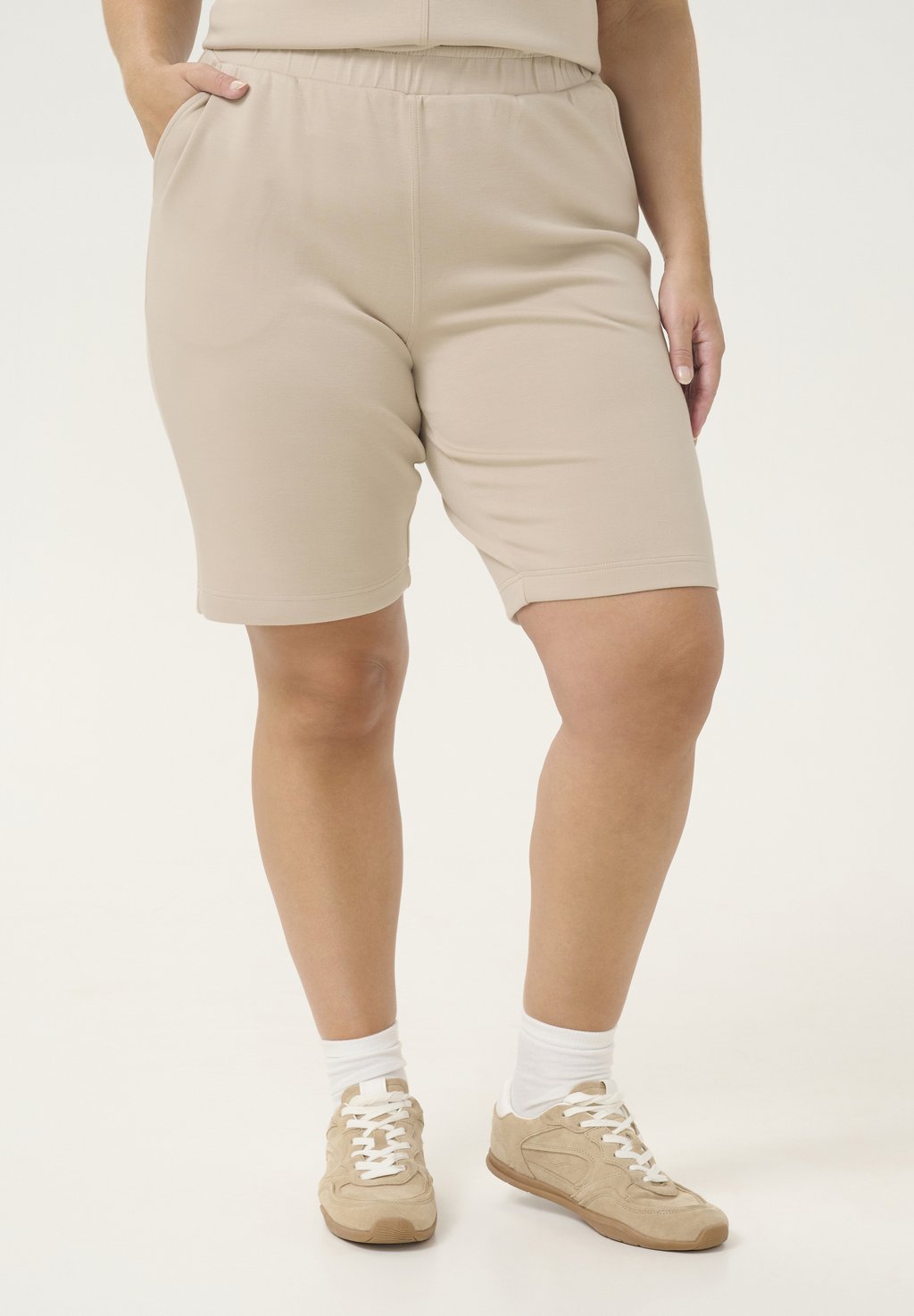 Шорты KCANNITA - Tracksuit bottoms Kaffe Curve, песочный
Шорты KCANNITA - Tracksuit bottoms Kaffe Curve, песочный