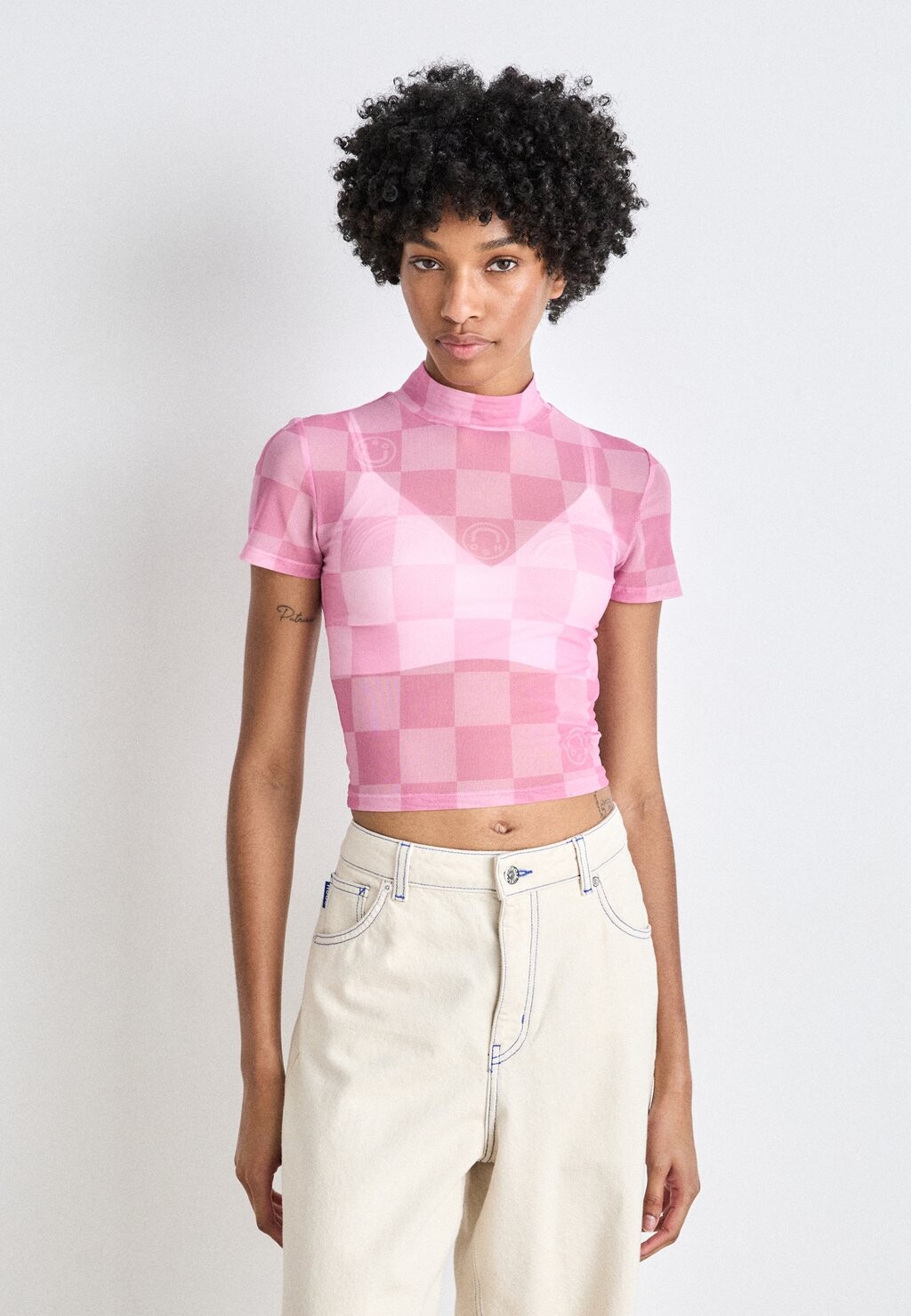 Футболка с набивным рисунком DALORRA HUGO, розовый
Футболка с набивным рисунком DALORRA HUGO, розовый