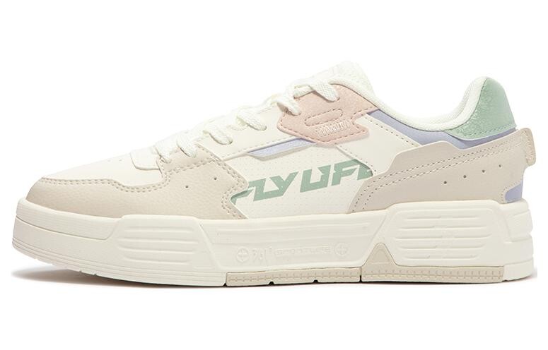 Кеды, скейтборд обувь женская низкая 361°, белый/зеленый
Кеды, скейтборд обувь женская низкая 361°, белый/зеленый