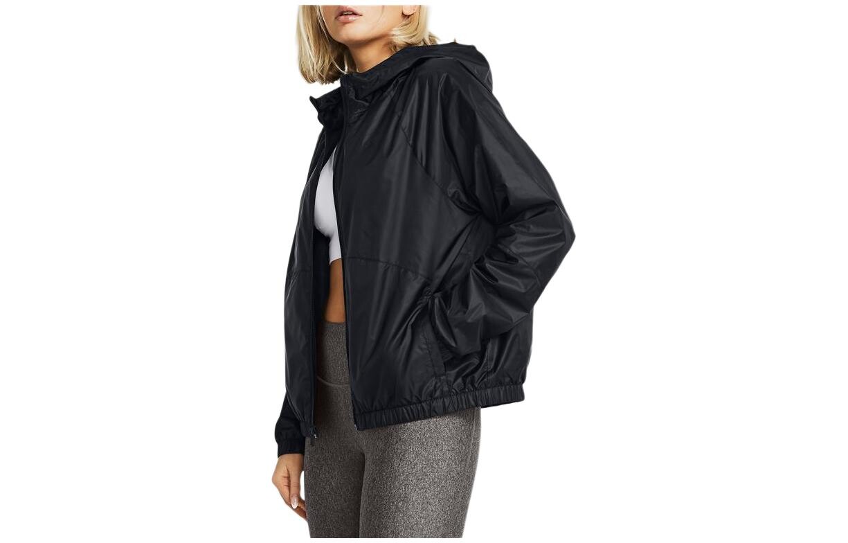 Куртка женская черная Under Armour
Куртка женская черная Under Armour