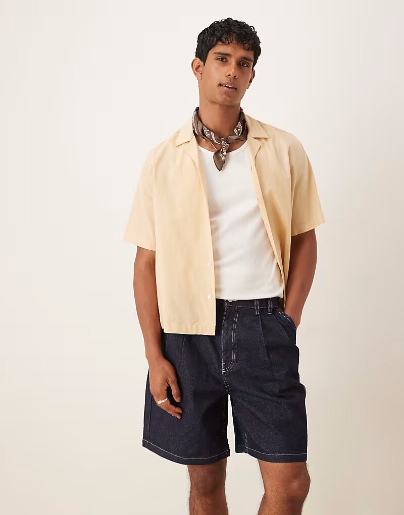 Джинсовые шорты средней длины с двойными складками, необработанная Asos Design, индиго
Джинсовые шорты средней длины с двойными складками, необработанная Asos Design, индиго