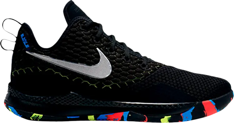 Кроссовки Nike LeBron Witness 3 EP 'I Promise', черный
Кроссовки Nike LeBron Witness 3 EP 'I Promise', черный