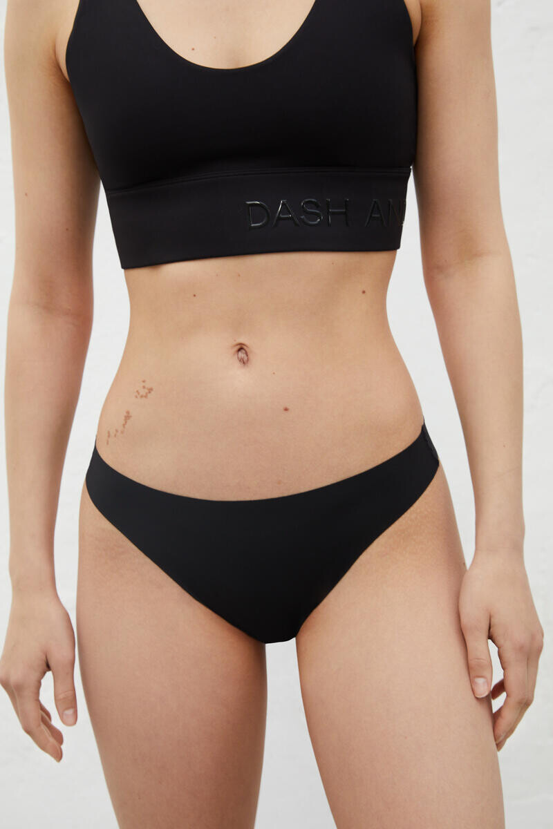 В упаковке 2 черных стринги. Dash and Stars, черный 
В упаковке 2 черных стринги. Dash and Stars, черный