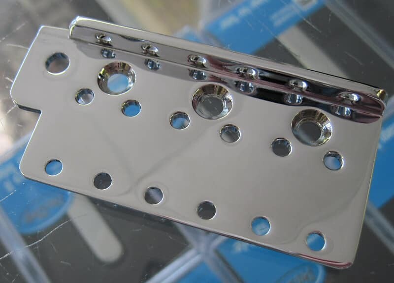 Бридж Fender American Vintage Stratocaster Tremolo Plate 0019470000 USA Vintage Stratocaster Strat Bridge Plate 001-9470-000
Бридж Fender American Vintage Stratocaster Tremolo Plate 0019470000 USA Vintage Stratocaster Strat Bridge Plate 001-9470-000
