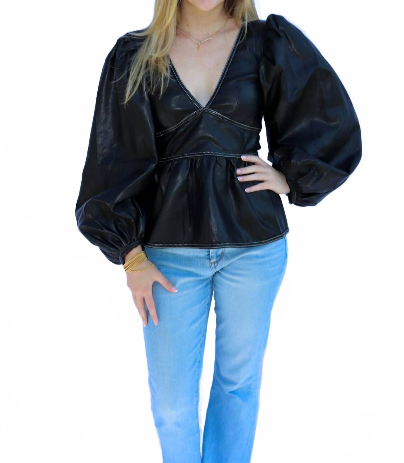 Топ Mary Kate в черном цвете OLIVACEOUS
Топ Mary Kate в черном цвете OLIVACEOUS