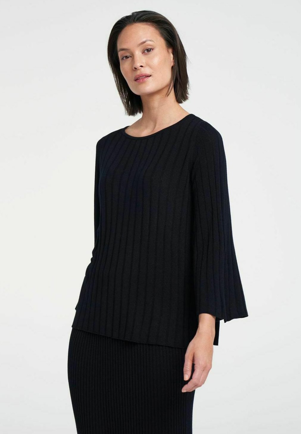 Джемпер PATRICIA Holebrook, черный
Джемпер PATRICIA Holebrook, черный