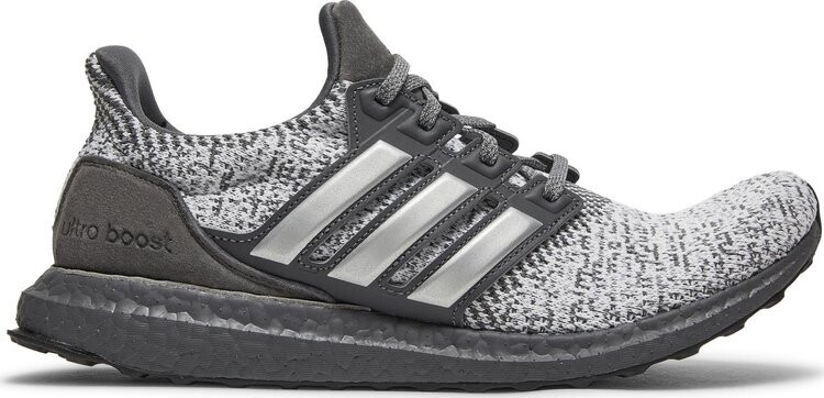 Кроссовки Adidas UltraBoost DNA 'Silver', серый
Кроссовки Adidas UltraBoost DNA 'Silver', серый
