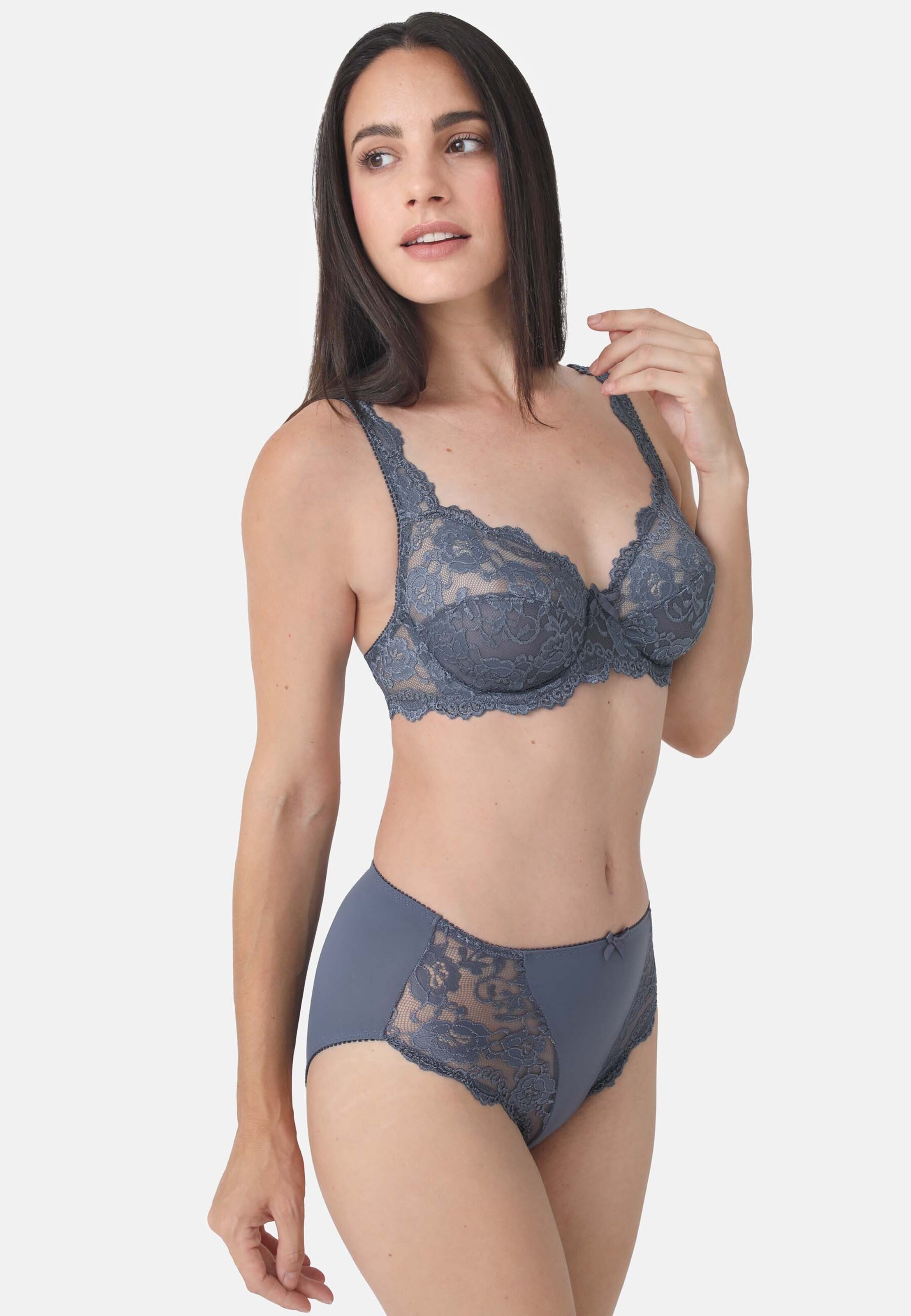 Sassa Бюстгальтер-майка 'Classic Lace' в цвете Dusty Blue
Sassa Бюстгальтер-майка 'Classic Lace' в цвете Dusty Blue
