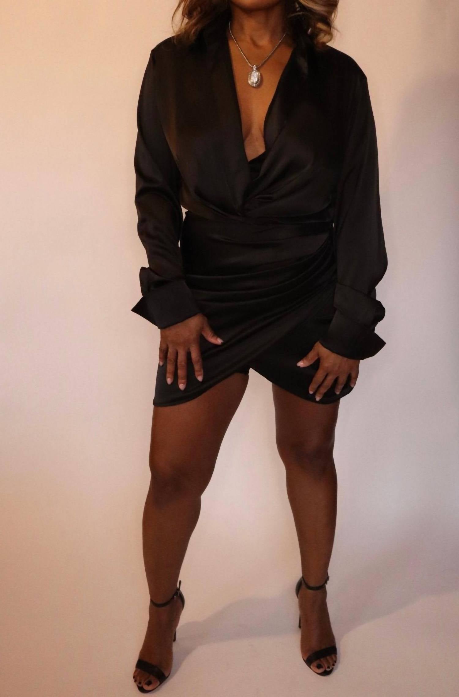 Мини-платье Isabella в черном цвете LUXXEL
Мини-платье Isabella в черном цвете LUXXEL