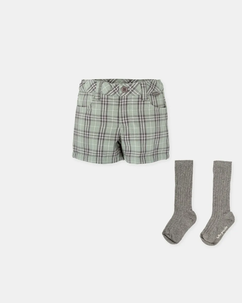 Детский комплект зеленые шорты в клетку с носками Tutto Piccolo
Детский комплект зеленые шорты в клетку с носками Tutto Piccolo