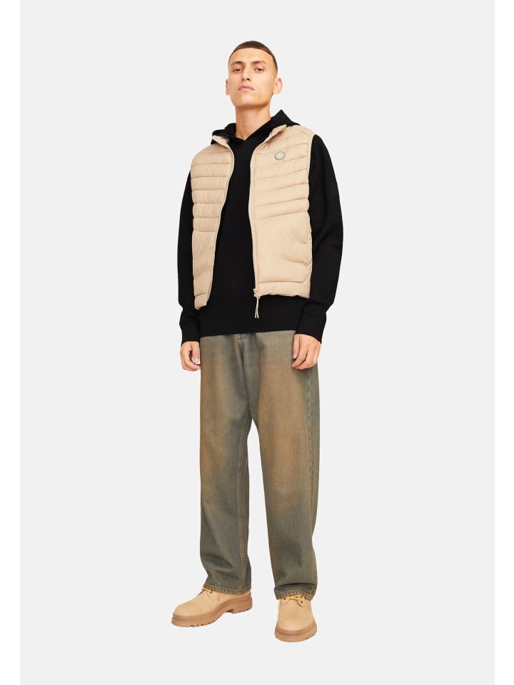 Пуловер Jack & Jones Aero, черный
Пуловер Jack & Jones Aero, черный