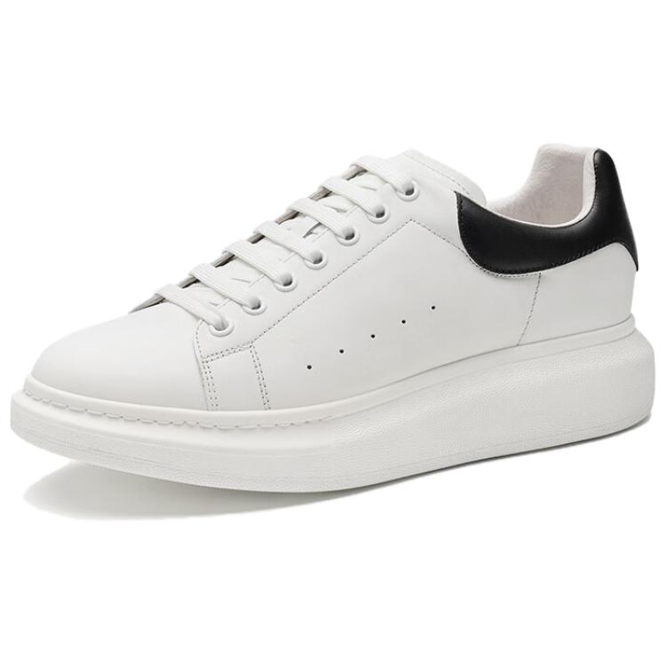 Низкие мужские кроссовки SAINT ANGELO, White Black
Низкие мужские кроссовки SAINT ANGELO, White Black