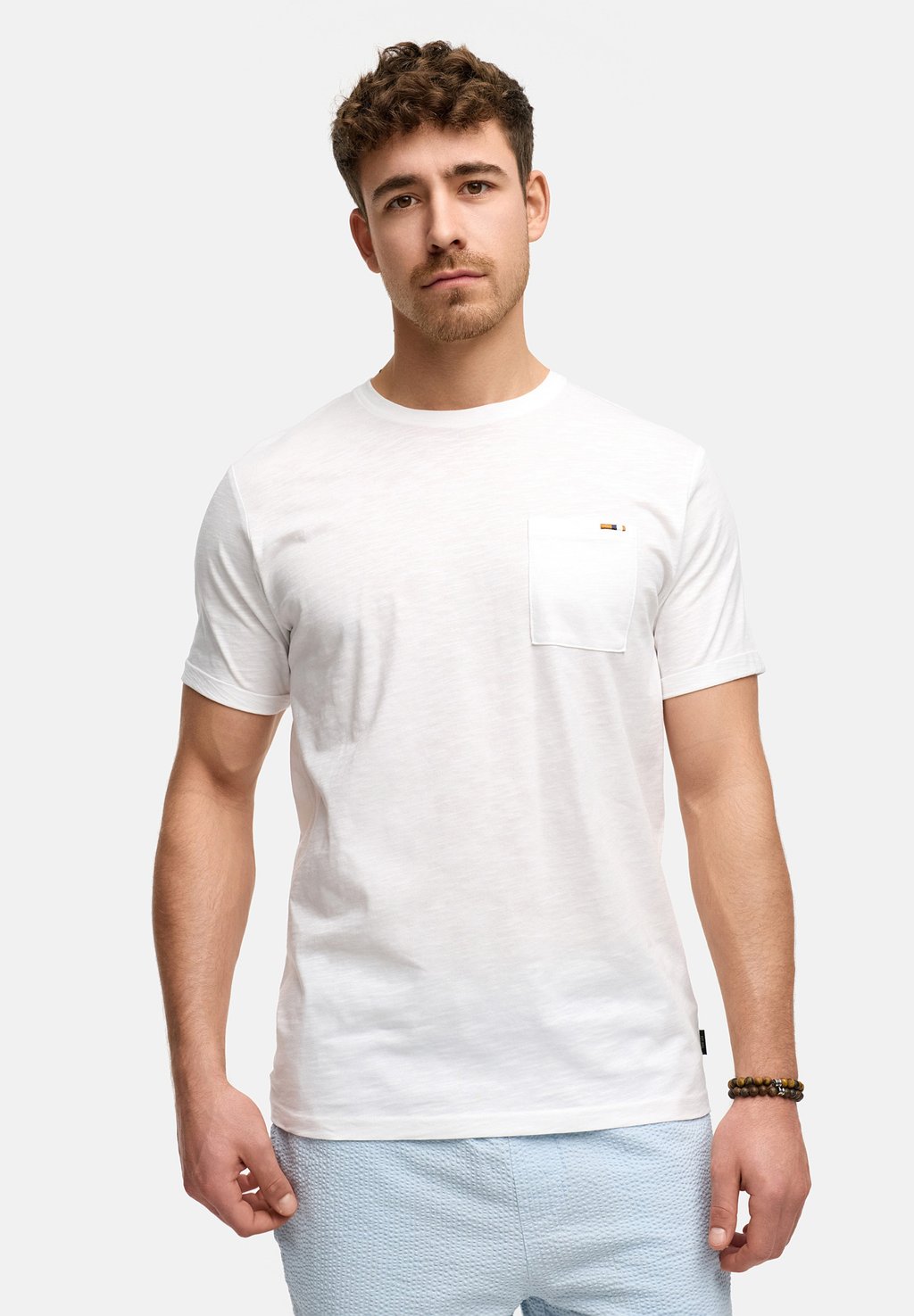 Базовая футболка ANDORRA INDICODE JEANS, кремовый
Базовая футболка ANDORRA INDICODE JEANS, кремовый