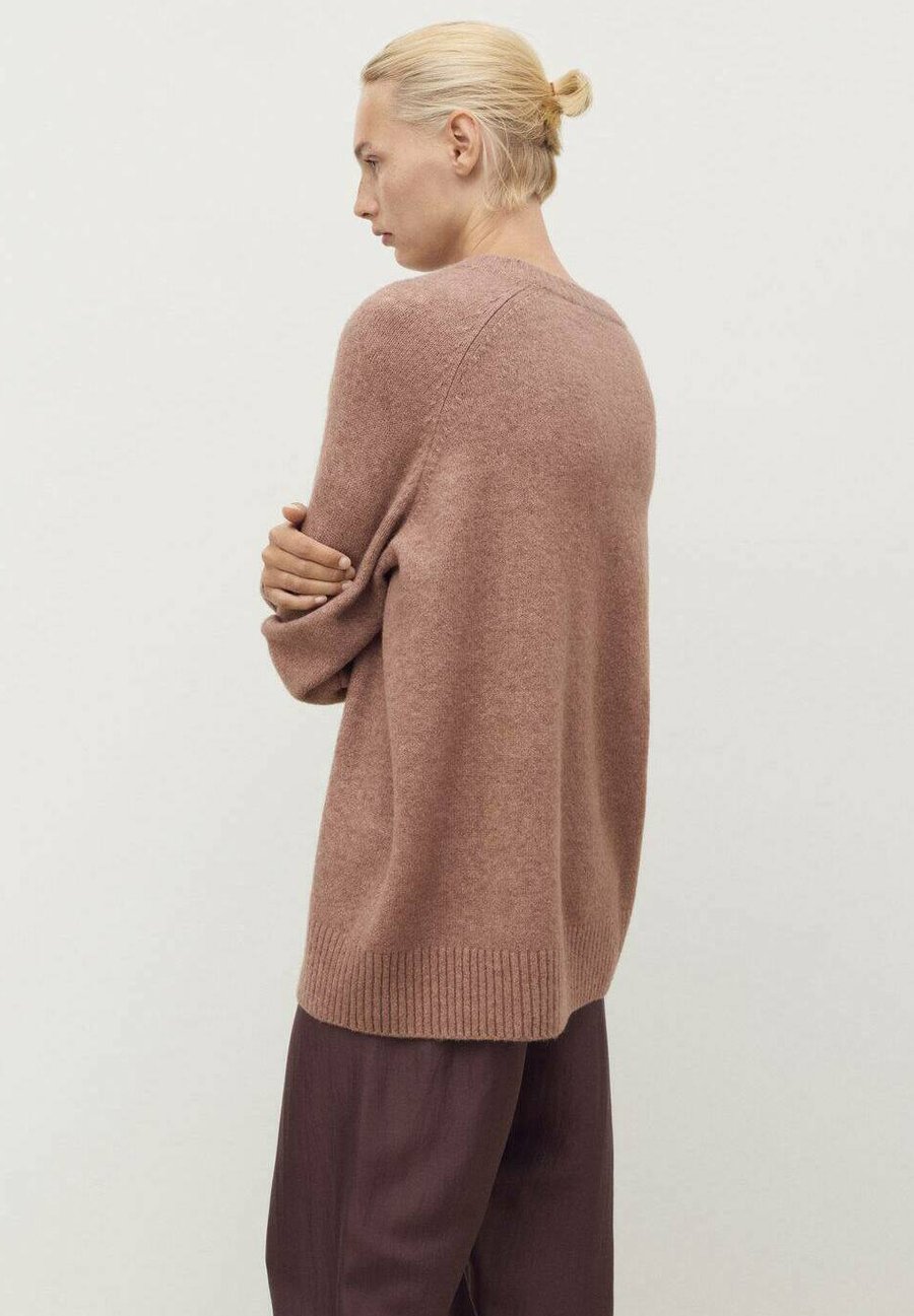Джемпер Mango ROUND-NECK, Brown
Джемпер Mango ROUND-NECK, Brown