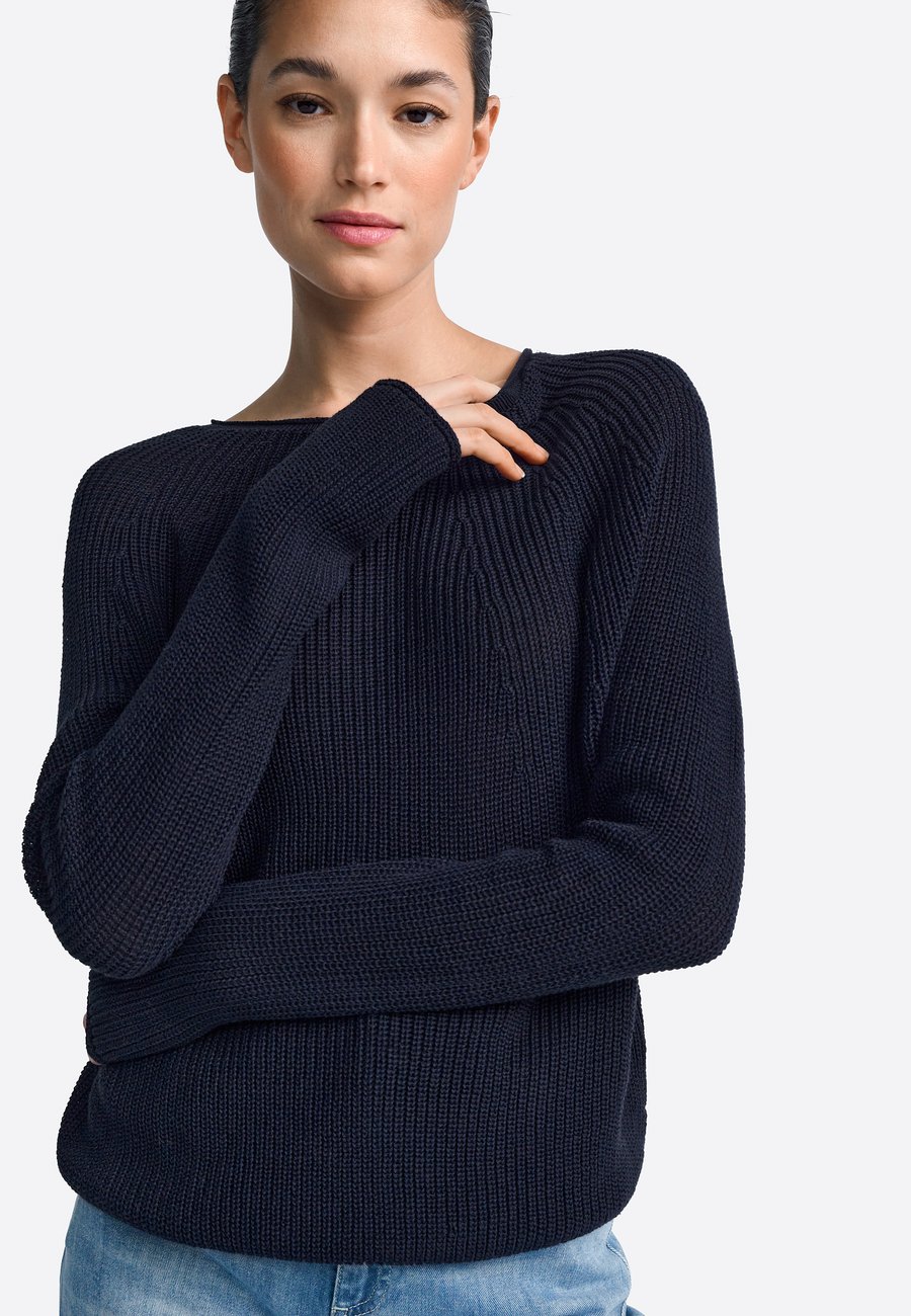 Джемпер Rich & Royal Jumper, Midnight Blue/Dark Blue
Джемпер Rich & Royal Jumper, Midnight Blue/Dark Blue