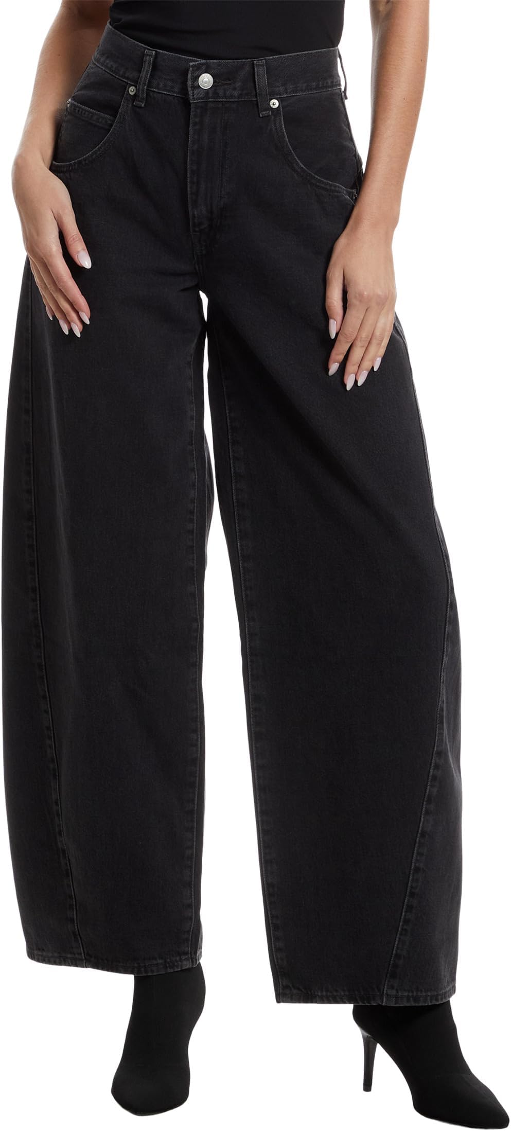 Джинсы Levi's Premium Women's Super Baggy Barrel, Open Mind
Джинсы Levi's Premium Women's Super Baggy Barrel, Open Mind