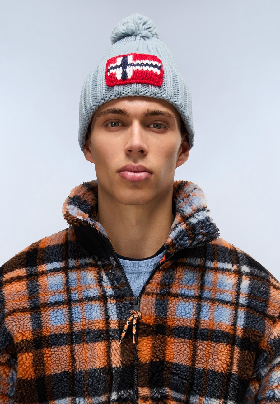 Шапка Napapijri SEMIURY, Faded Denim I/Light Blue
Шапка Napapijri SEMIURY, Faded Denim I/Light Blue