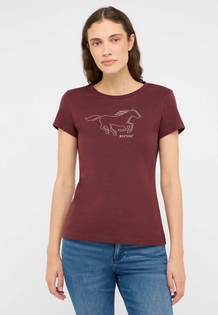 Футболка Mustang STYLE LOA, Braun/Dark Brown, Коричневый, Футболка Mustang STYLE LOA, Braun/Dark Brown
Футболка Mustang STYLE LOA, Braun/Dark Brown, Коричневый, Футболка Mustang STYLE LOA, Braun/Dark Brown