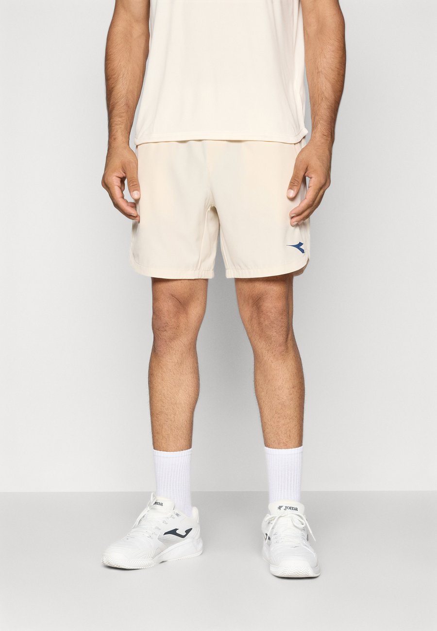 Спортивные шорты Diadora SHORTS CORE, Whisper White/Off-White
Спортивные шорты Diadora SHORTS CORE, Whisper White/Off-White