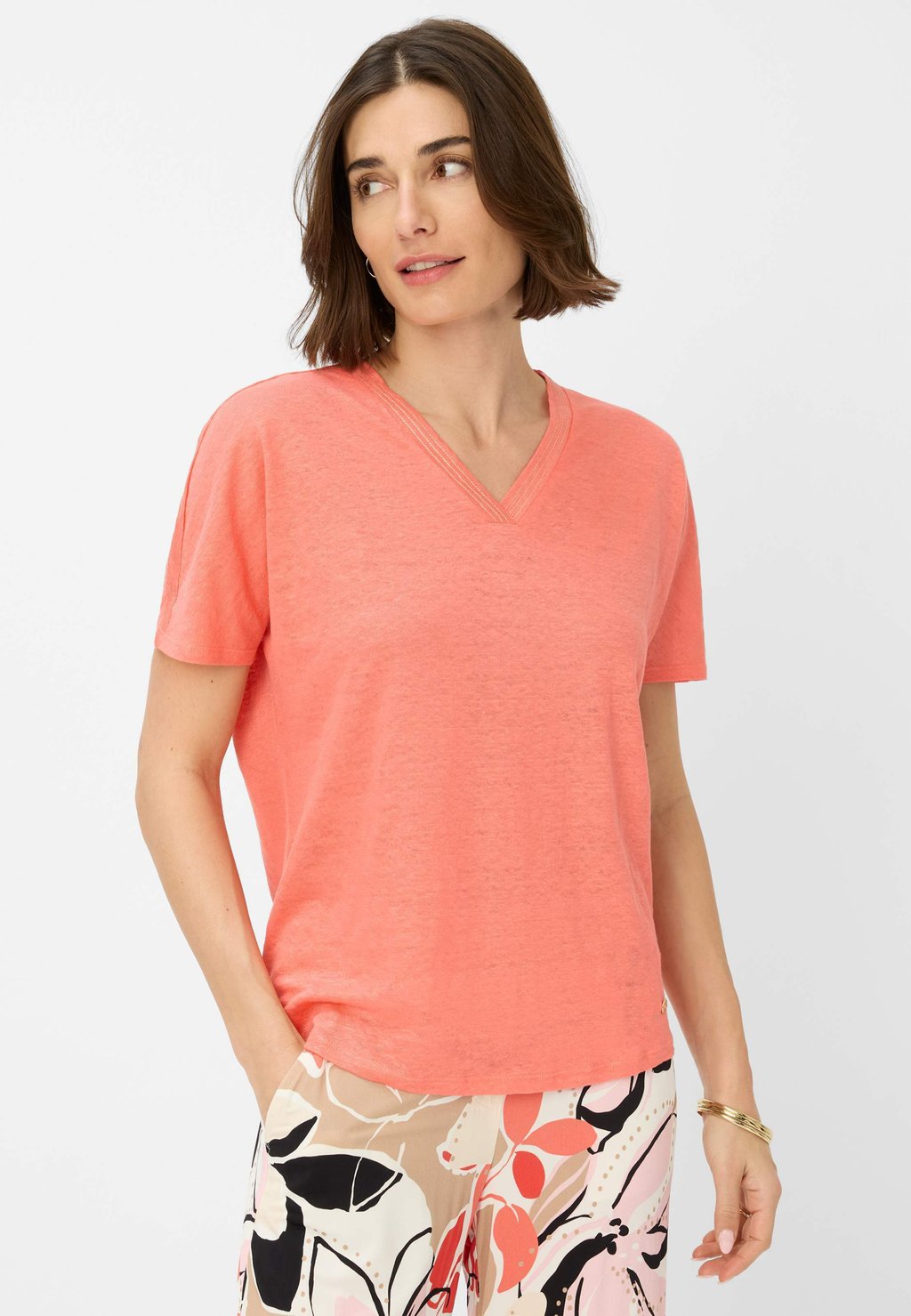 Базовая футболка STYLE CAELEN BRAX, красный
Базовая футболка STYLE CAELEN BRAX, красный