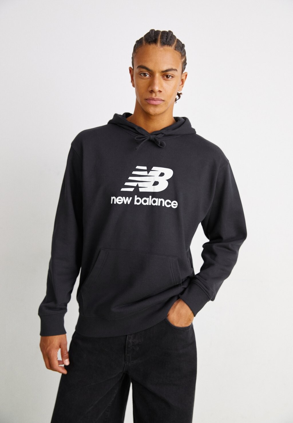 Толстовка SPORT ESSENTIALS STACKED LOGO HOODIE New Balance, цвет black
Толстовка SPORT ESSENTIALS STACKED LOGO HOODIE New Balance, цвет black