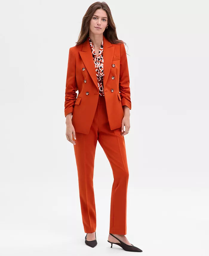 Женский двубортный жакет с присборенными рукавами, блузка без рукавов с принтом и завязкой на горловине, расклешенные брюки со средней посадкой Tahari ASL, оранжевый
Женский двубортный жакет с присборенными рукавами, блузка без рукавов с принтом и завязкой на горловине, расклешенные брюки со средней посадкой Tahari ASL, оранжевый