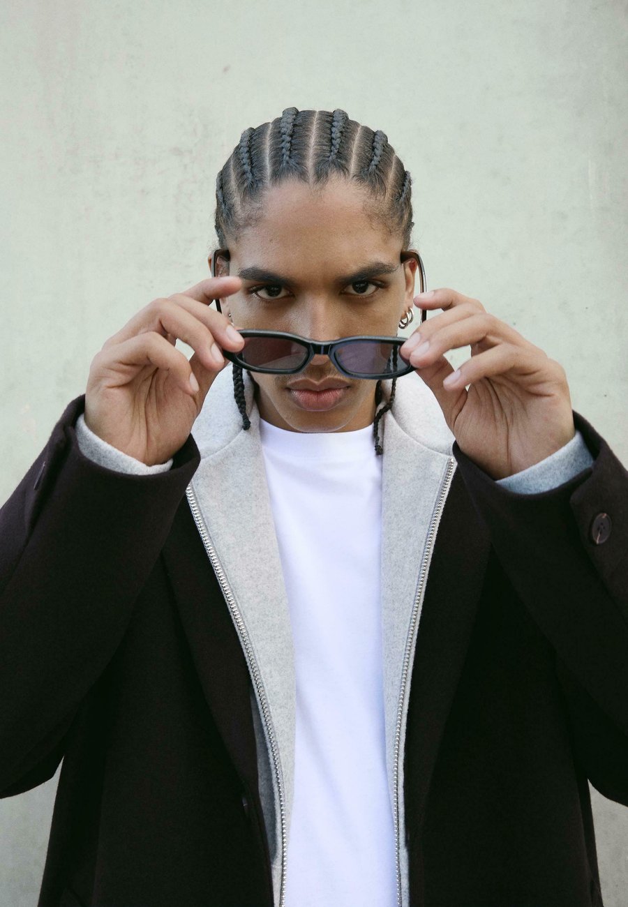 Пальто Bershka Classic coat, Black
Пальто Bershka Classic coat, Black