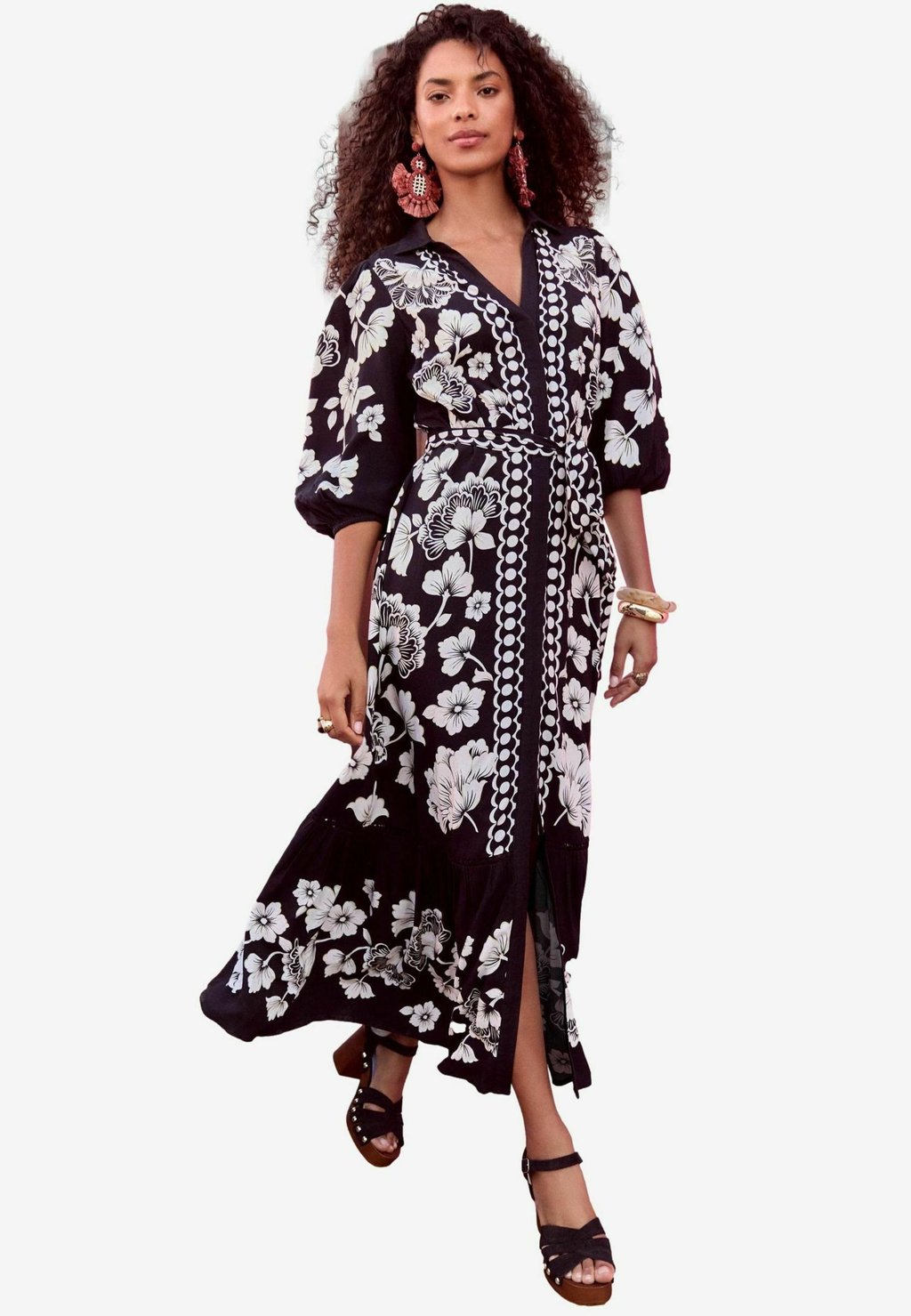 Платье макси PETITE FIT - V-NECK SHORT SLEEVE MIDAXI Love & Roses, черный
Платье макси PETITE FIT - V-NECK SHORT SLEEVE MIDAXI Love & Roses, черный