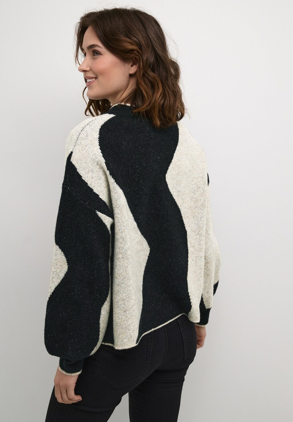 Джемпер WILMA Kaffe, черный
Джемпер WILMA Kaffe, черный