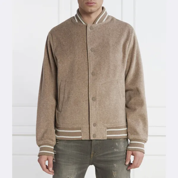 Бомбер стандартного кроя Guess, бежевый 
Бомбер стандартного кроя Guess, бежевый