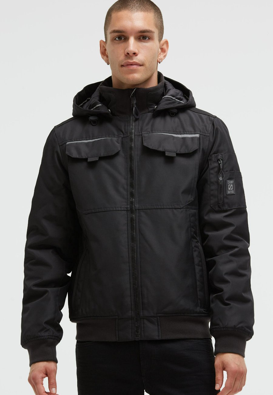 Куртка Camp David WATTIERTER BLOUSON IM WORKER-STIL MIT KAPUZE, Black
Куртка Camp David WATTIERTER BLOUSON IM WORKER-STIL MIT KAPUZE, Black