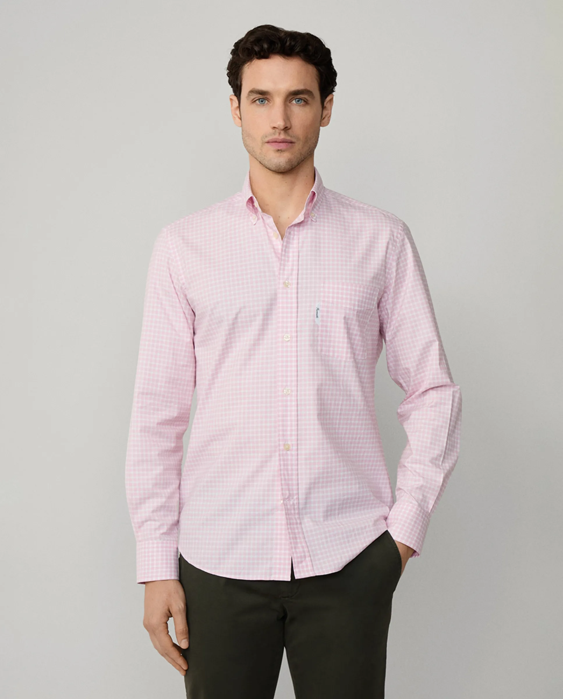 Мужская рубашка из хлопковой поплиновой ткани классического кроя в клетку Façonnable, розовый
Мужская рубашка из хлопковой поплиновой ткани классического кроя в клетку Façonnable, розовый
