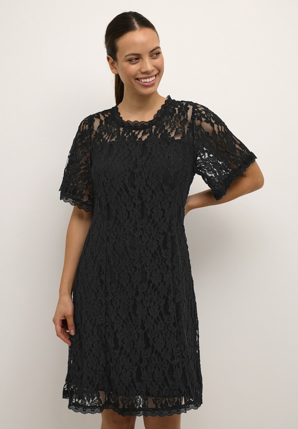 Коктейльное платье Cream, черный
Коктейльное платье Cream, черный