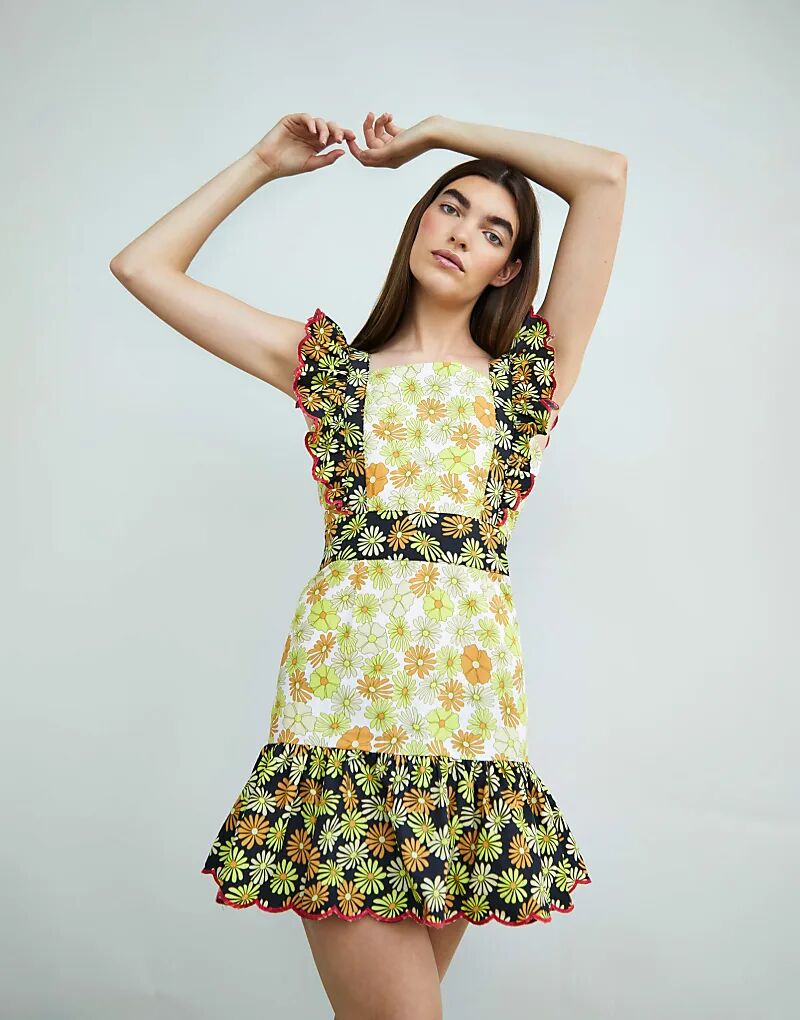 Glamorous мини-платье без рукавов с квадратным вырезом в стиле ретро с цветочным принтом
Glamorous мини-платье без рукавов с квадратным вырезом в стиле ретро с цветочным принтом